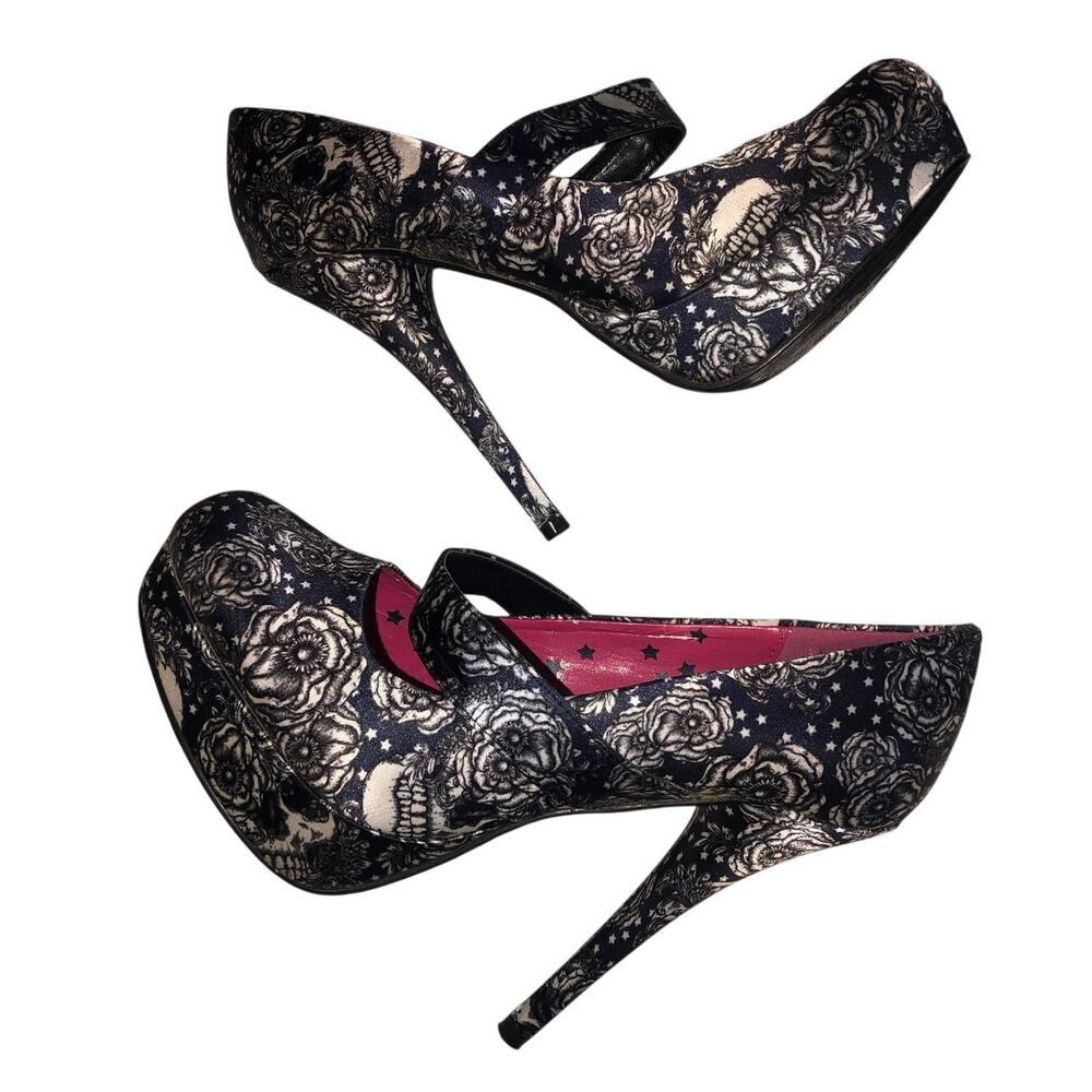Iron Fist JustFab Skull Rose Star Platform Mary Jane Heels Size 10 Goth Alt